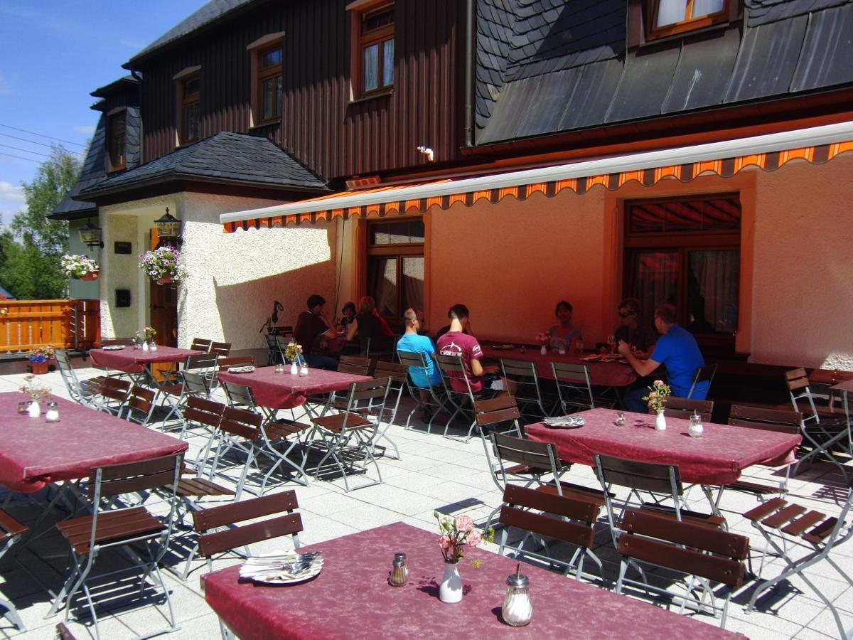 Hotel Vierenstrasse Neudorf  Exterior photo